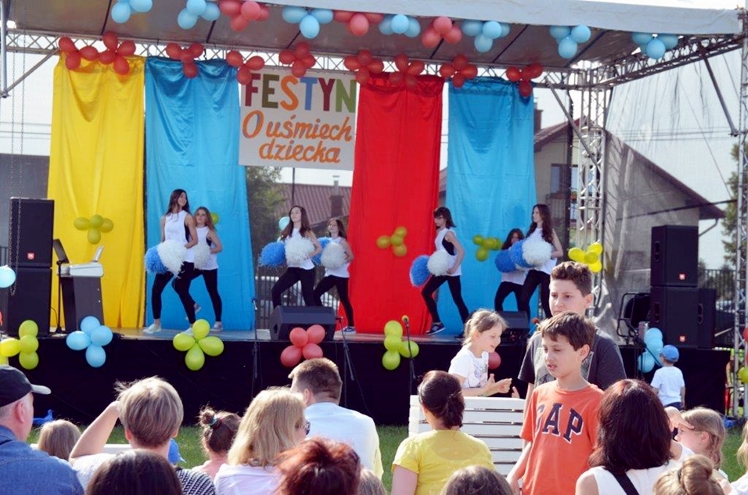 Festyn ?O uśmiech dziecka? w Chorzelowie z masą atrakcji dla najmłodszych
