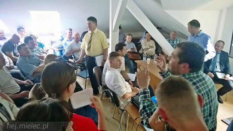 Kronospan przyjechał na Mościska. Cztery godziny sporu!