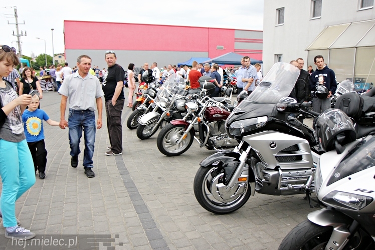 Piknik Motoryzacyjny na obiektach Reg Benz ? cz. I