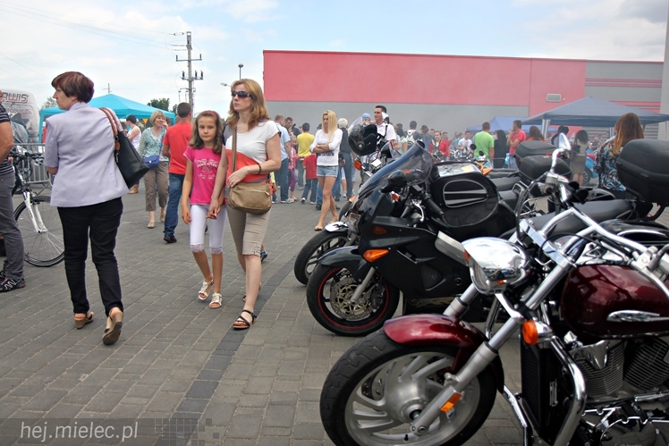 Piknik Motoryzacyjny na obiektach Reg Benz ? cz. I