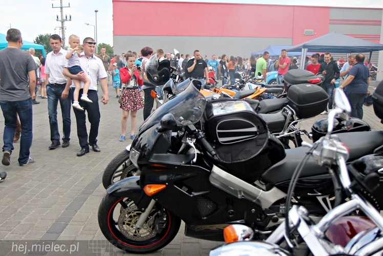 Piknik Motoryzacyjny na obiektach Reg Benz ? cz. I