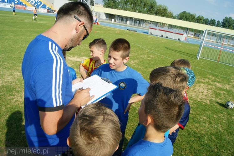 Pierwszy piłkarski Dzień Talentu przyciągnął około stu młodych mielczan