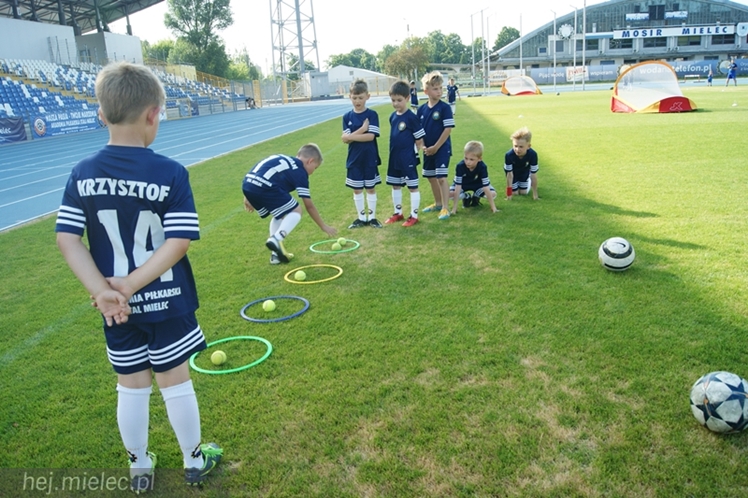 Pierwszy piłkarski Dzień Talentu przyciągnął około stu młodych mielczan