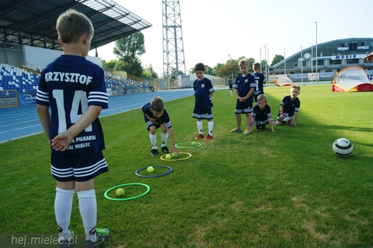 Pierwszy piłkarski Dzień Talentu przyciągnął około stu młodych mielczan