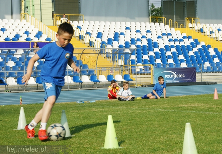 Pierwszy piłkarski Dzień Talentu przyciągnął około stu młodych mielczan