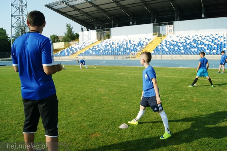 Pierwszy piłkarski Dzień Talentu przyciągnął około stu młodych mielczan