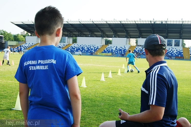 Pierwszy piłkarski Dzień Talentu przyciągnął około stu młodych mielczan