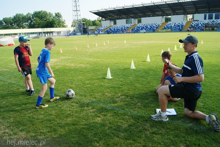 Pierwszy piłkarski Dzień Talentu przyciągnął około stu młodych mielczan