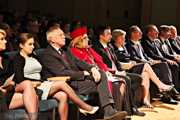 Uroczystość zakończenia roku akademickiego 2014/2015 MUD