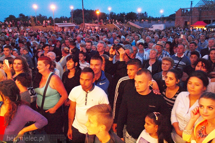 Noc Romska przyciągnęła nad Wisłokę tłumy