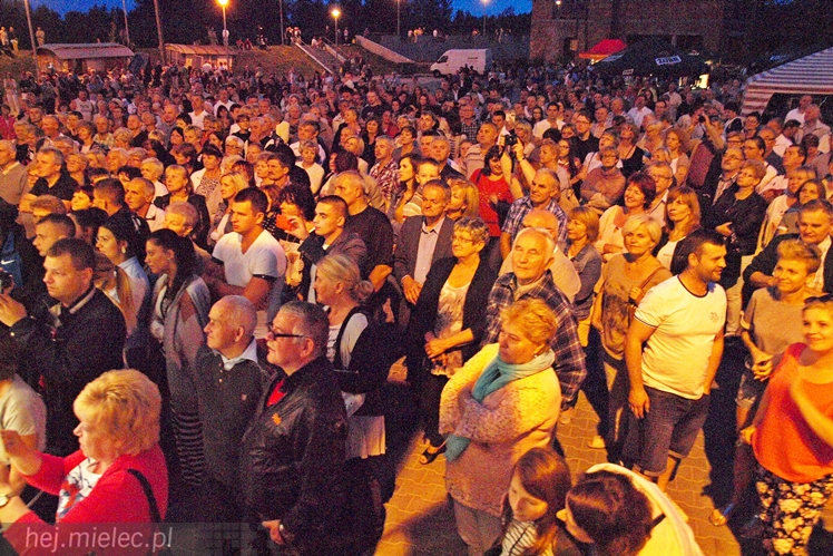 Noc Romska przyciągnęła nad Wisłokę tłumy