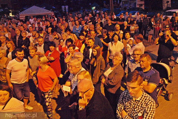 Noc Romska przyciągnęła nad Wisłokę tłumy