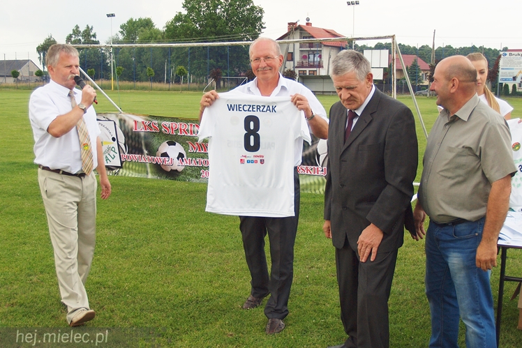 Efektowny finał PALP! Żarówka z pucharem!