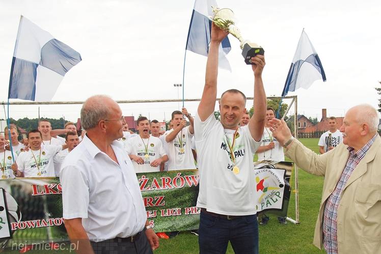 Efektowny finał PALP! Żarówka z pucharem!