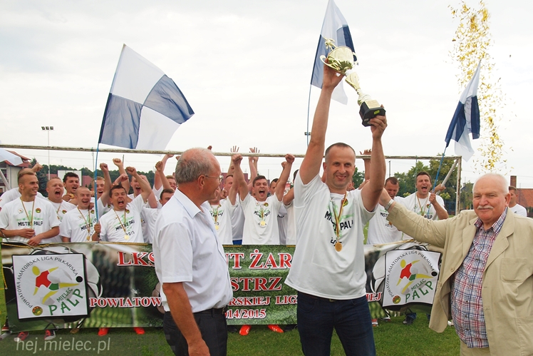 Efektowny finał PALP! Żarówka z pucharem!