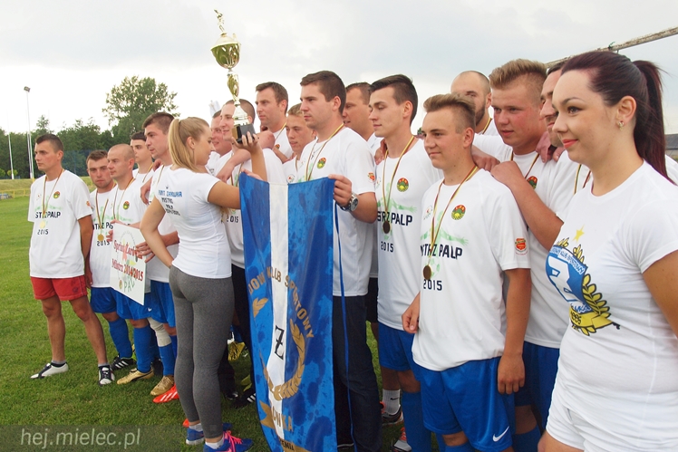 Efektowny finał PALP! Żarówka z pucharem!