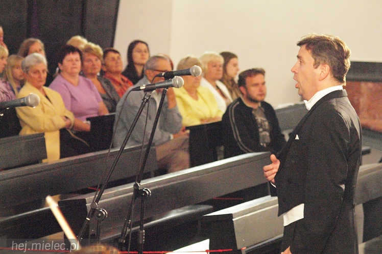 Trzech Tenorów wprawiło w zadumę by na koniec rozbawić