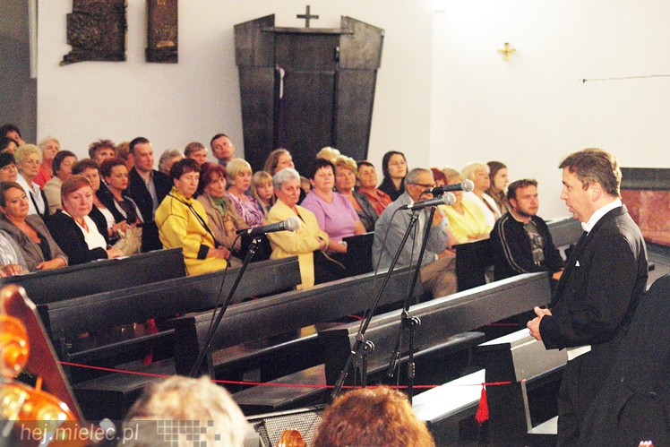 Trzech Tenorów wprawiło w zadumę by na koniec rozbawić