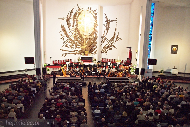 Trzech Tenorów wprawiło w zadumę by na koniec rozbawić