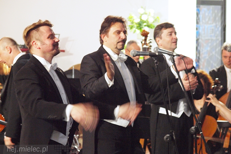 Trzech Tenorów wprawiło w zadumę by na koniec rozbawić