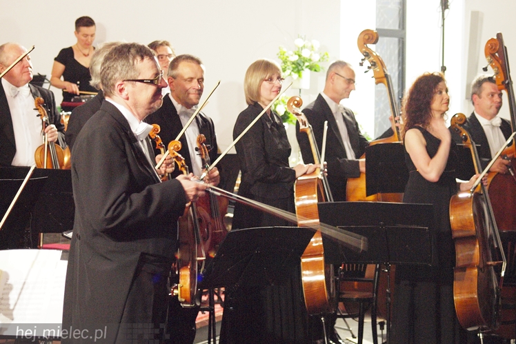 Trzech Tenorów wprawiło w zadumę by na koniec rozbawić