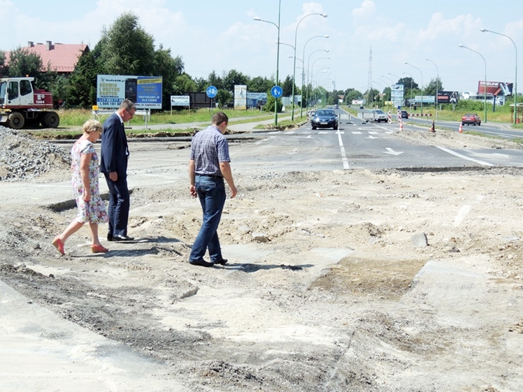 Budowa ronda przebiega zgodnie z harmonogramem