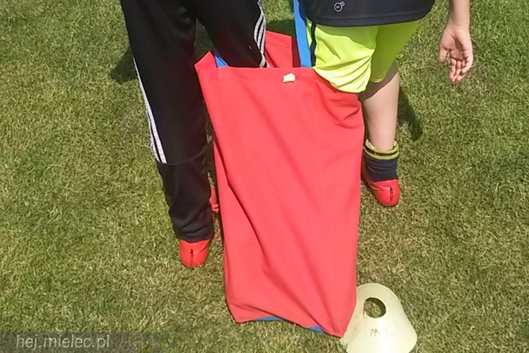 Wakacje z Akademią Piłkarską FKS Stal Mielec