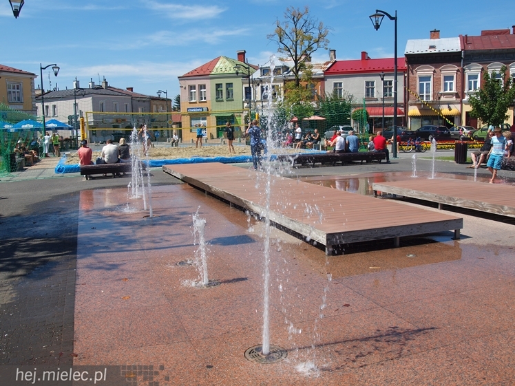 Siatkarska inauguracja rynkowych weekendów