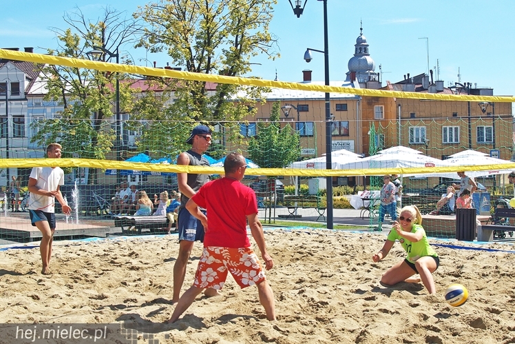 Siatkarska inauguracja rynkowych weekendów