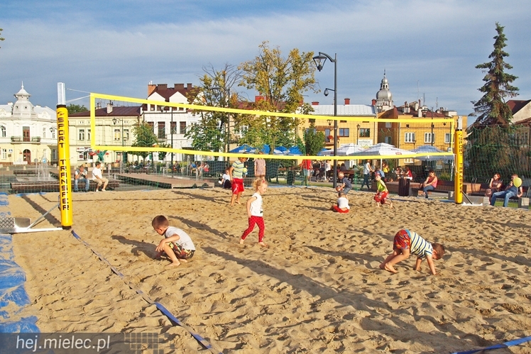 Siatkarska inauguracja rynkowych weekendów