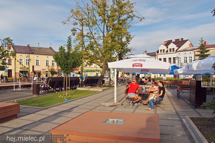 Siatkarska inauguracja rynkowych weekendów