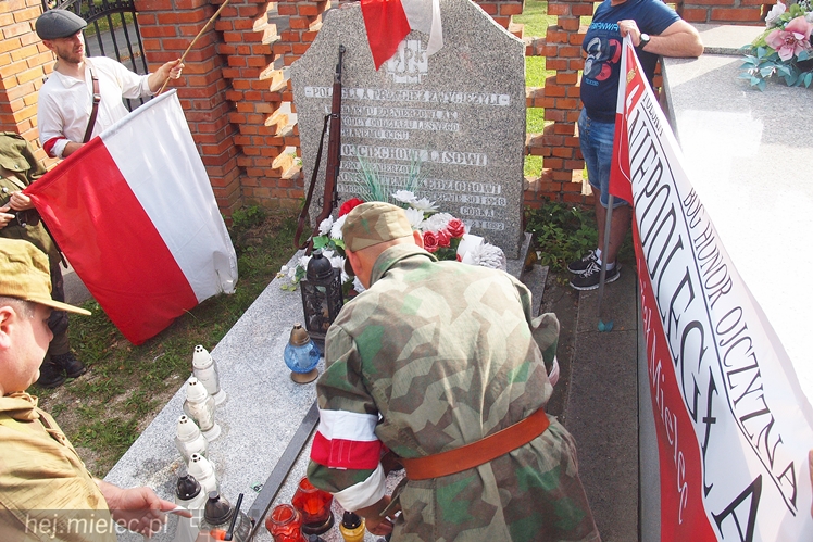 Przyszli oddać hołd Powstańcom