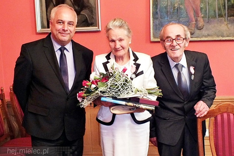 Odebrali medale ze 50-letnie pożycie małżeńskie