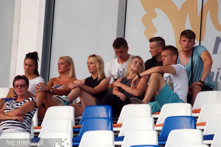 2 liga: FKS STAL MIELEC - MKS Puszcza Niepołomice 2:1