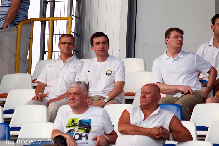 2 liga: FKS STAL MIELEC - MKS Puszcza Niepołomice 2:1