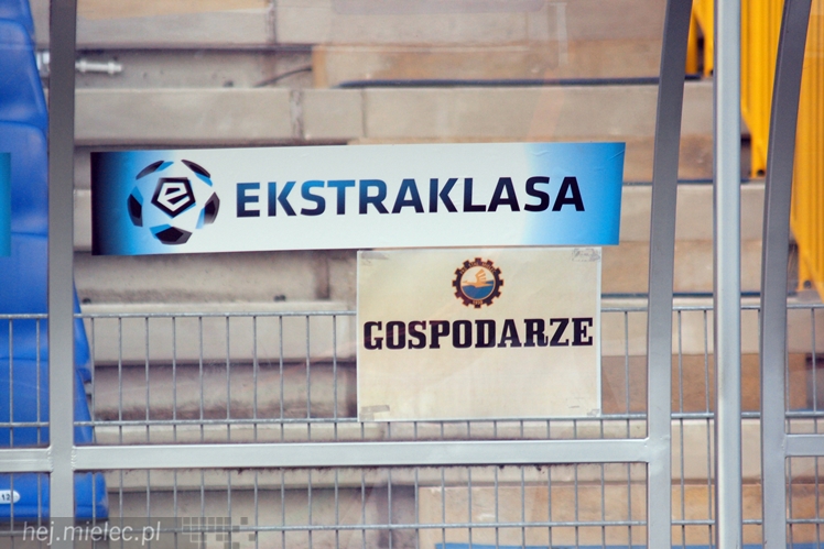 2 liga: FKS STAL MIELEC - MKS Puszcza Niepołomice 2:1