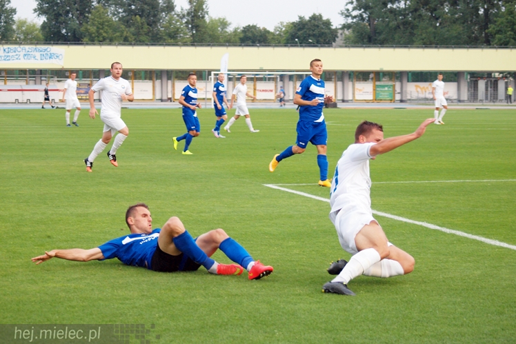 2 liga: FKS STAL MIELEC - MKS Puszcza Niepołomice 2:1