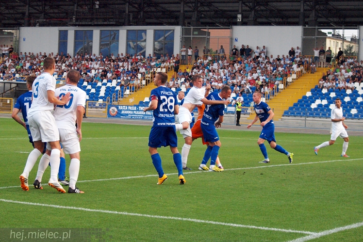 2 liga: FKS STAL MIELEC - MKS Puszcza Niepołomice 2:1
