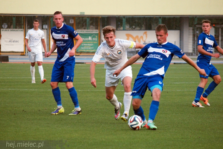 2 liga: FKS STAL MIELEC - MKS Puszcza Niepołomice 2:1