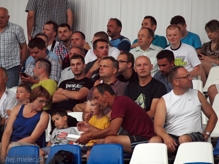 2 liga: FKS STAL MIELEC - MKS Puszcza Niepołomice 2:1