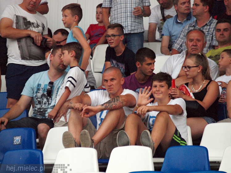 2 liga: FKS STAL MIELEC - MKS Puszcza Niepołomice 2:1