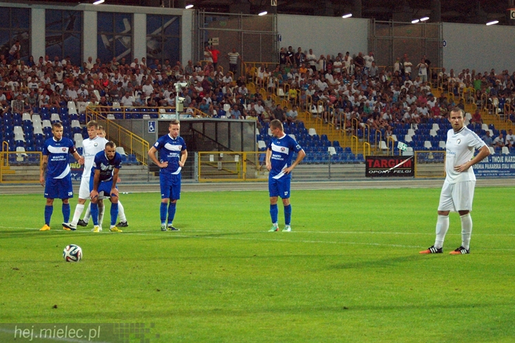 2 liga: FKS STAL MIELEC - MKS Puszcza Niepołomice 2:1