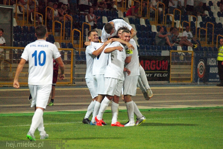 2 liga: FKS STAL MIELEC - MKS Puszcza Niepołomice 2:1