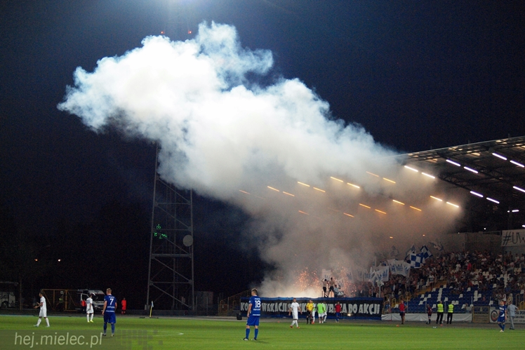 2 liga: FKS STAL MIELEC - MKS Puszcza Niepołomice 2:1