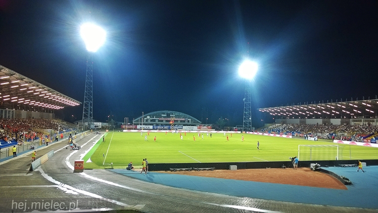 Wokół ekstraklasy na Stadionie Miejskim w Mielcu