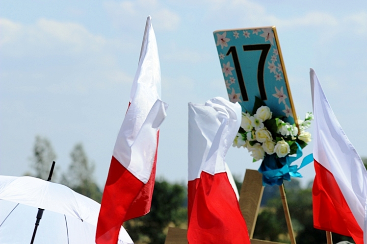 Piąty dzień Pieszej Pielgrzymki Tarnowskiej czasem adoracji Najświętszego Sakramentu