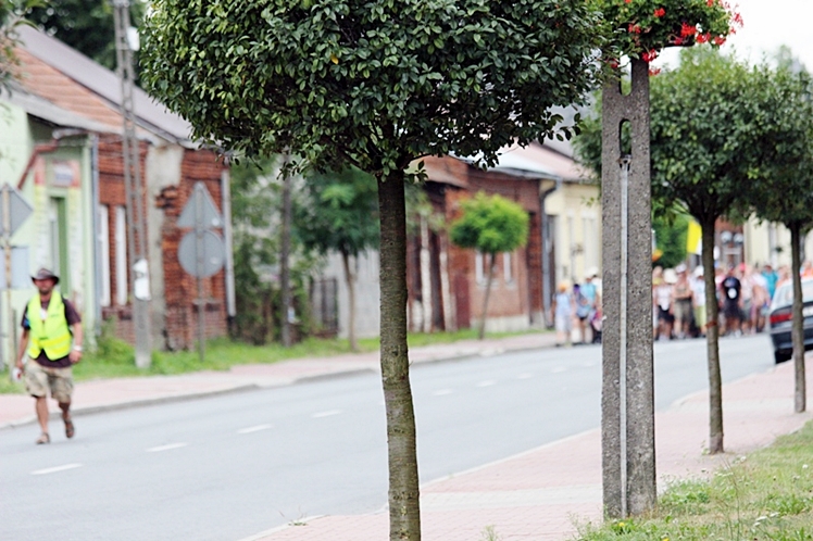 Piąty dzień Pieszej Pielgrzymki Tarnowskiej czasem adoracji Najświętszego Sakramentu