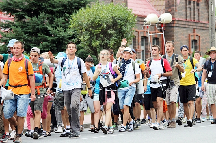 Piąty dzień Pieszej Pielgrzymki Tarnowskiej czasem adoracji Najświętszego Sakramentu
