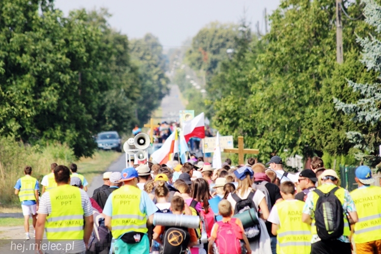 Sobota na pielgrzymkowym szlaku: rozeznanie powołania