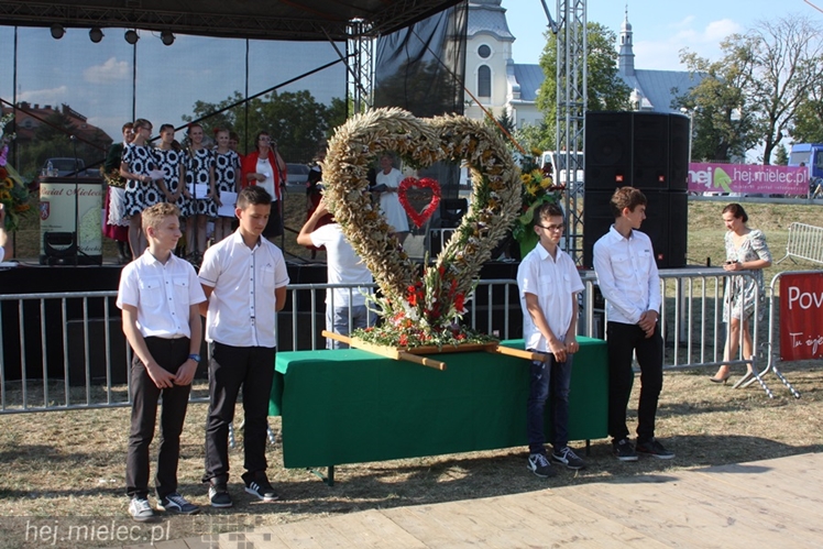 Dożynki Powiatu Mieleckiego 2015